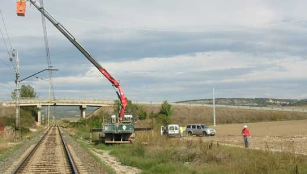 Línea aérea de 13,2 kV sobre catenaria del ferrocarril